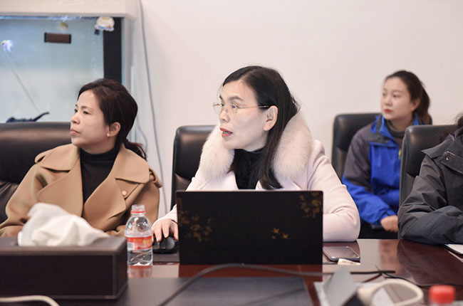 就公司財務(wù)管理等情況進(jìn)行交流