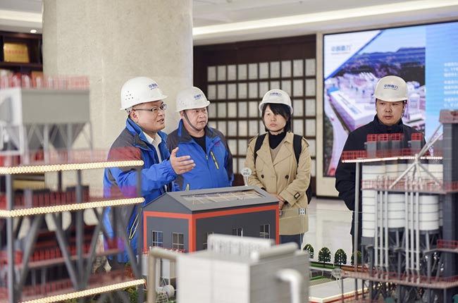 考察河南中譽(yù)鼎力智能裝備有限公司