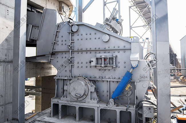 反擊式破碎機(jī)