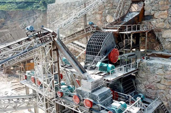 貴州省雙轉(zhuǎn)子制砂機(jī)使用現(xiàn)場