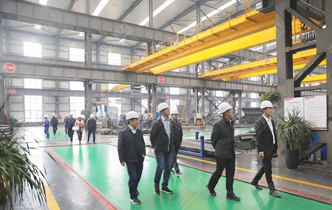 天瑞集團導(dǎo)一行蒞臨中譽鼎力參觀考察