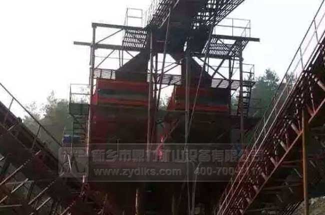 生產(chǎn)線中的振動篩