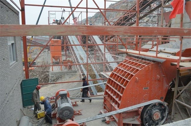 重型錘式破碎機(jī)