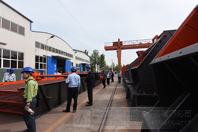 河南中譽(yù)鼎力廠家參觀