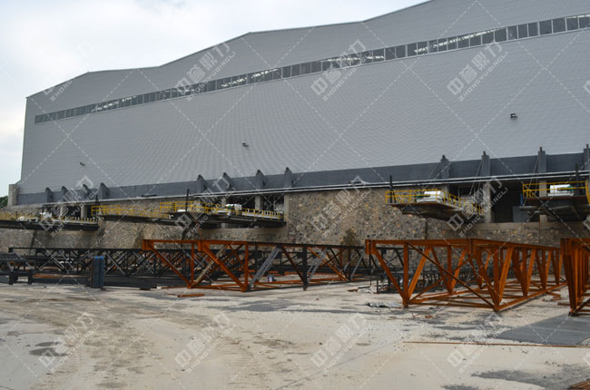 河北白沙時(shí)產(chǎn)3000噸石料生產(chǎn)線出料