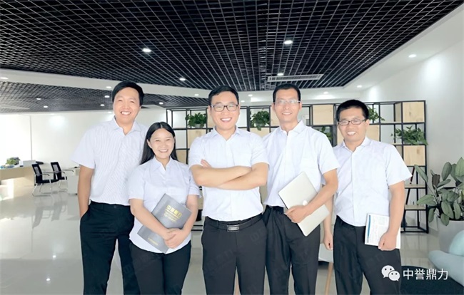 軟件研發(fā)團(tuán)隊(duì)