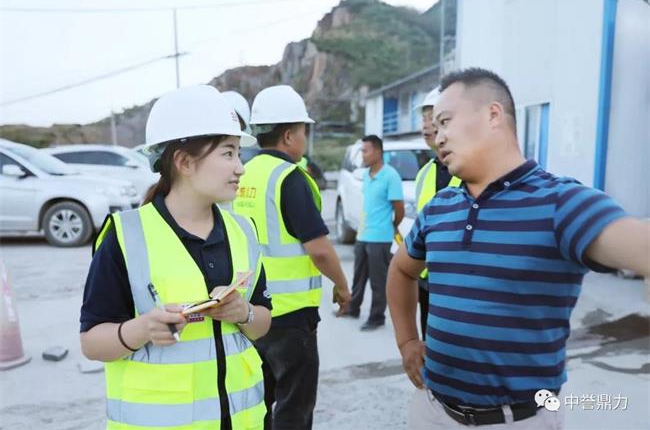 溝通了解生產(chǎn)線情況