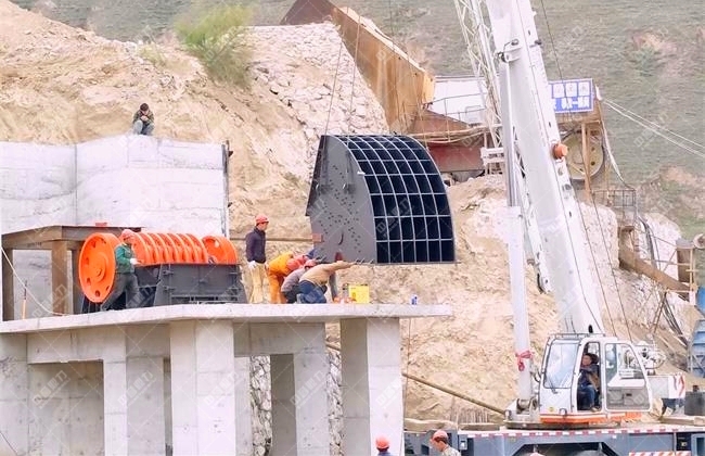 錘式破碎機(jī)安裝