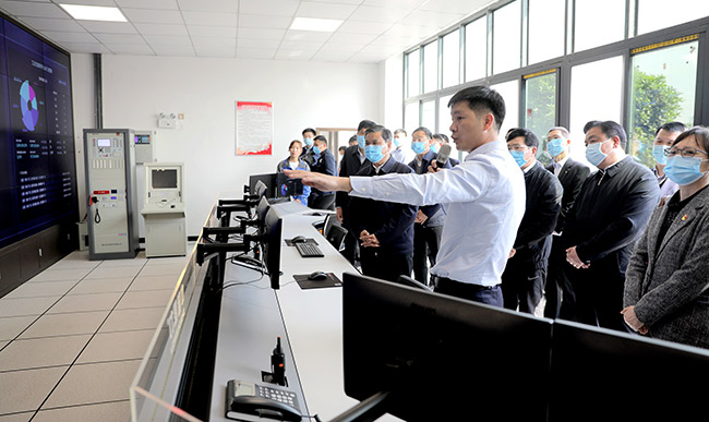 張治民董事長(zhǎng)介紹中譽(yù)鼎力礦山管理云數(shù)據(jù)