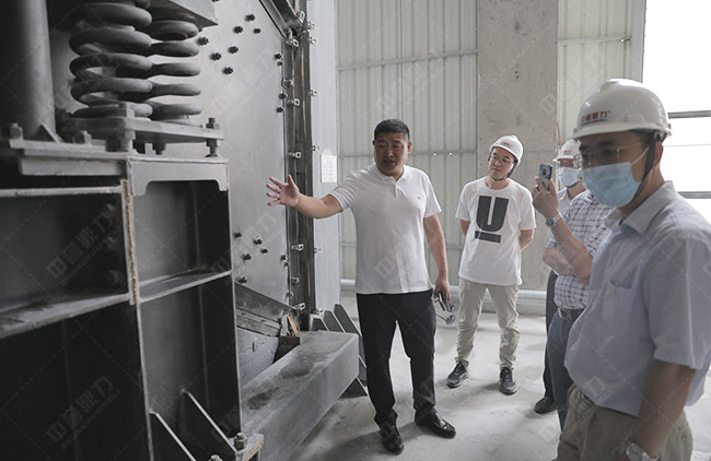 參觀藍天環(huán)保材料有限公司多位一體項目