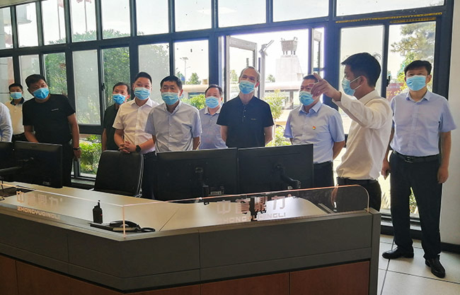 湖北省赤壁市參觀中譽(yù)鼎力礦山管理云數(shù)據(jù)