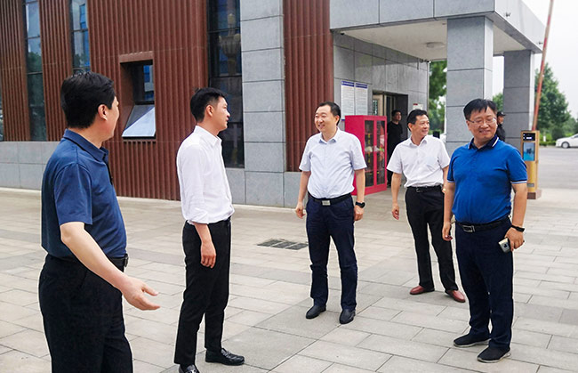 焦作市副秘書長侯志強一行蒞臨中譽鼎力考察調研